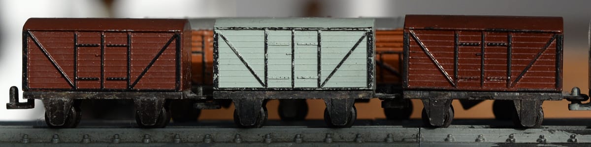 18 Short Wheel Base Covered Wagon 1200x300