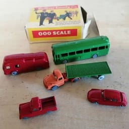 Gulliver county road vehicles